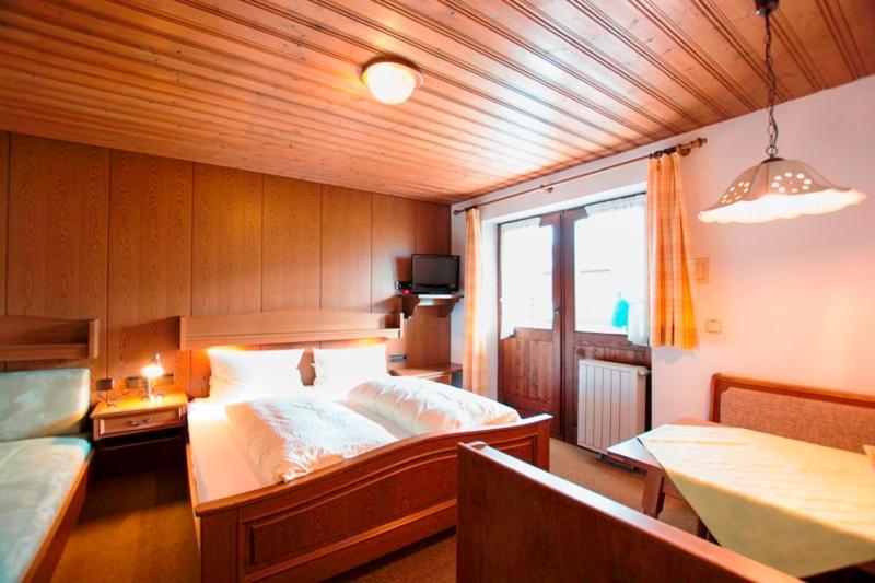 Zirbelstube Hotel Reit im Winkl Bagian luar foto